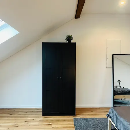 Loft Apartment *